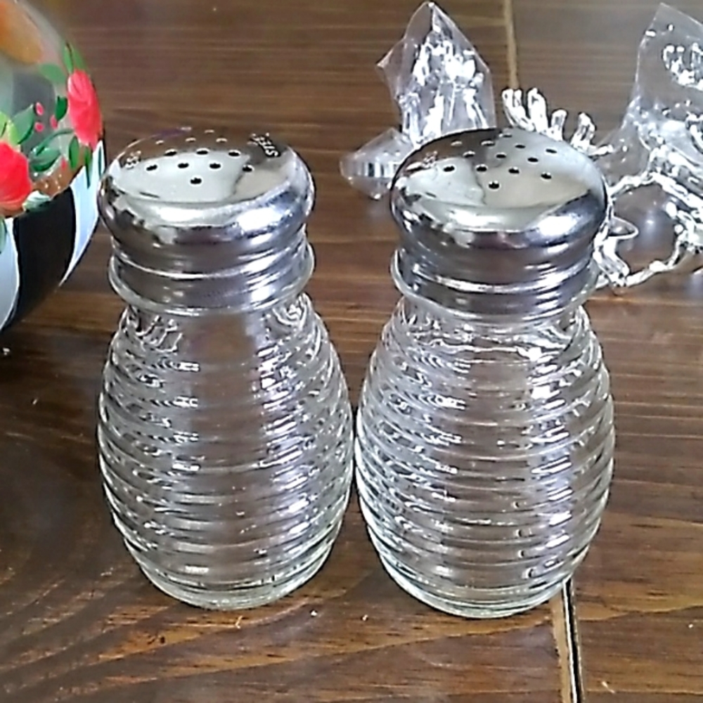 VINTAGE SALT AND PEPPER SHAKERS